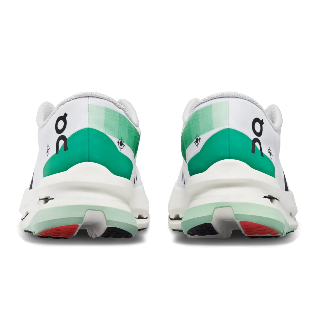 On Cloudboomecho3 ホワイト/グリーン Women's On Running Cloudboom Echo 3 – Fast Break Athletics