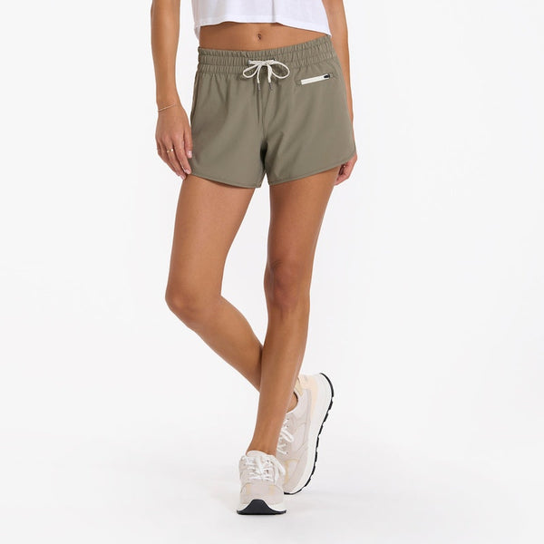 Women's Vuori Clementine 4" Short 2.0